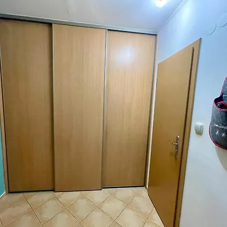 Sunny Vojenska - Old Town