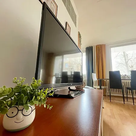 Sunny Vojenska - Old Town Kassa