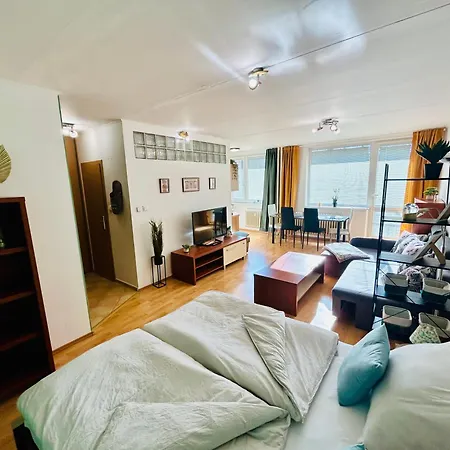 Sunny Vojenska - Old Town Kösice